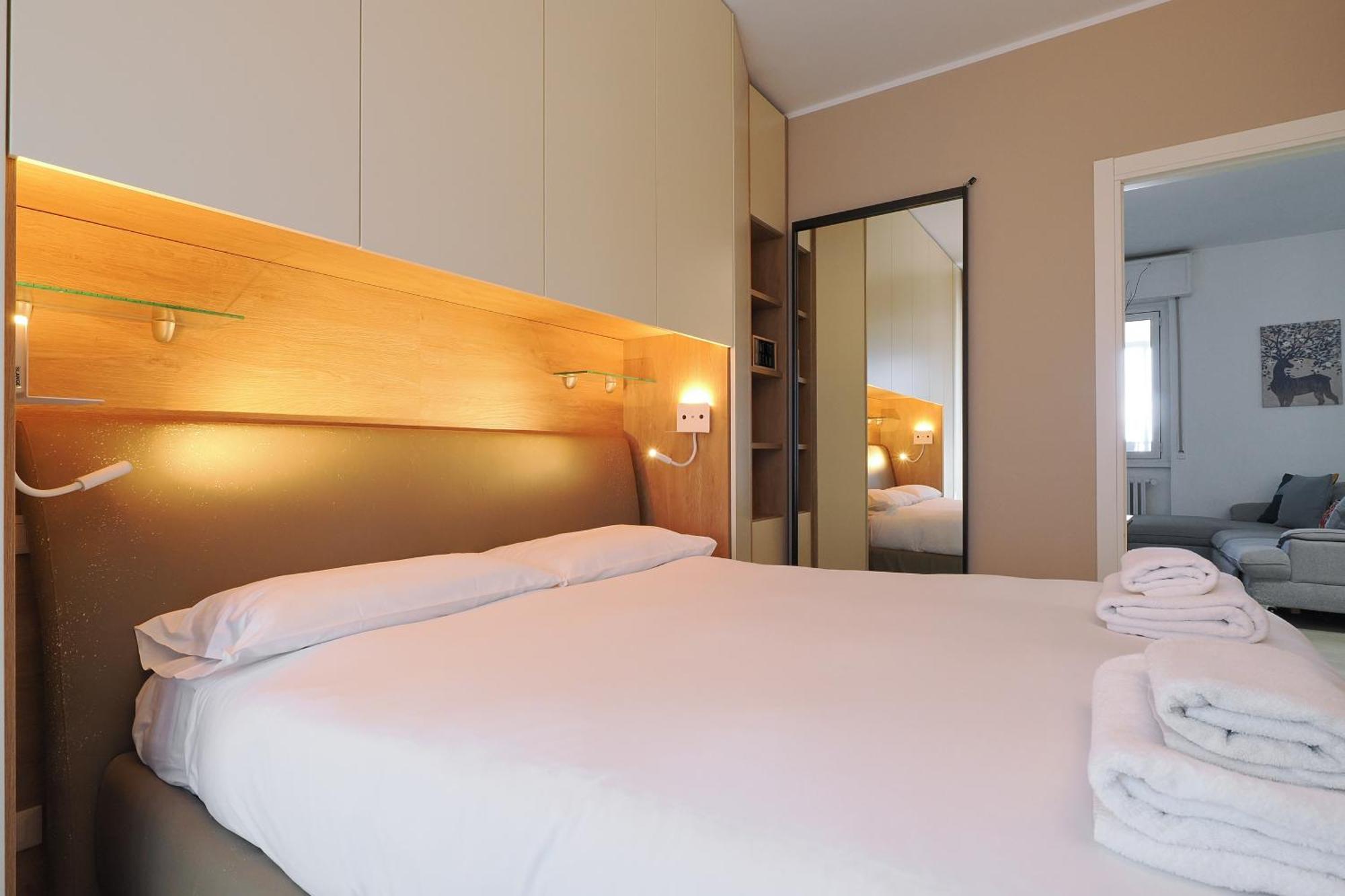 Mila Apartments Venosa Milan Bagian luar foto